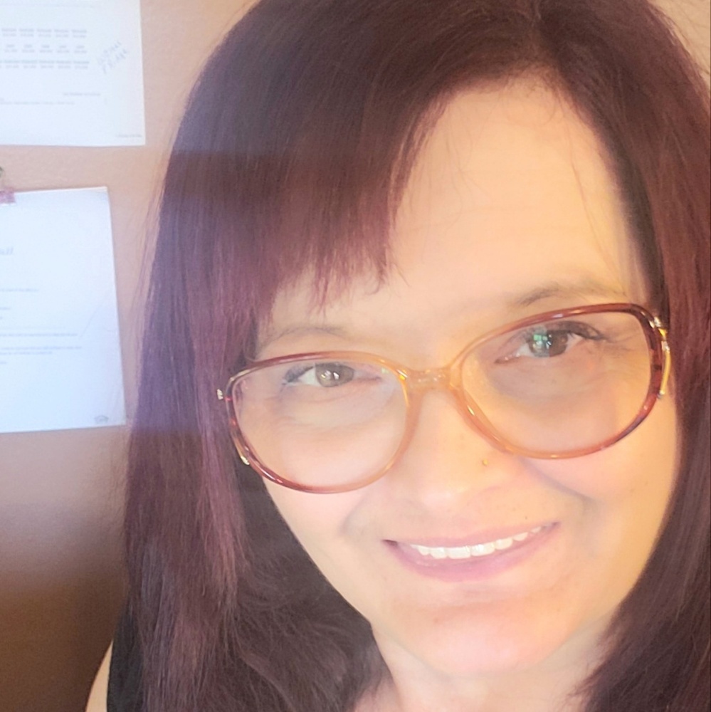 Meet your Posher, Stacie